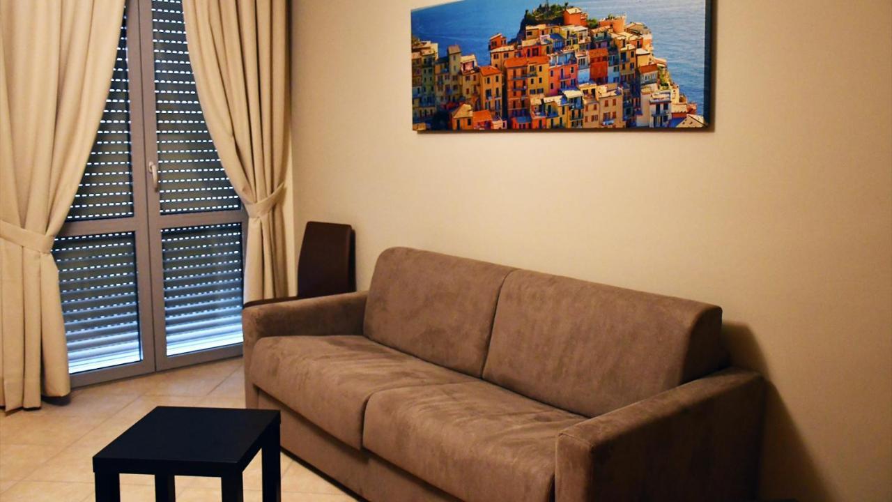Eco Rooms & Apartments Voghera Exterior photo