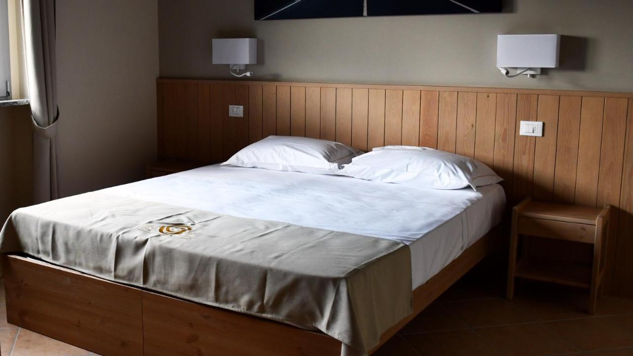 Eco Rooms & Apartments Voghera Exterior photo